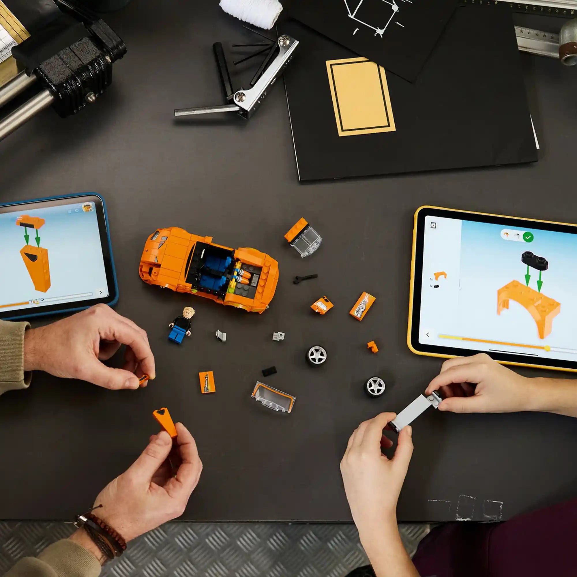 LEGO Toyota Supra MK4 építése LEGO Builder alkalmazással, alkatrészekkel és digitális útmutatóval