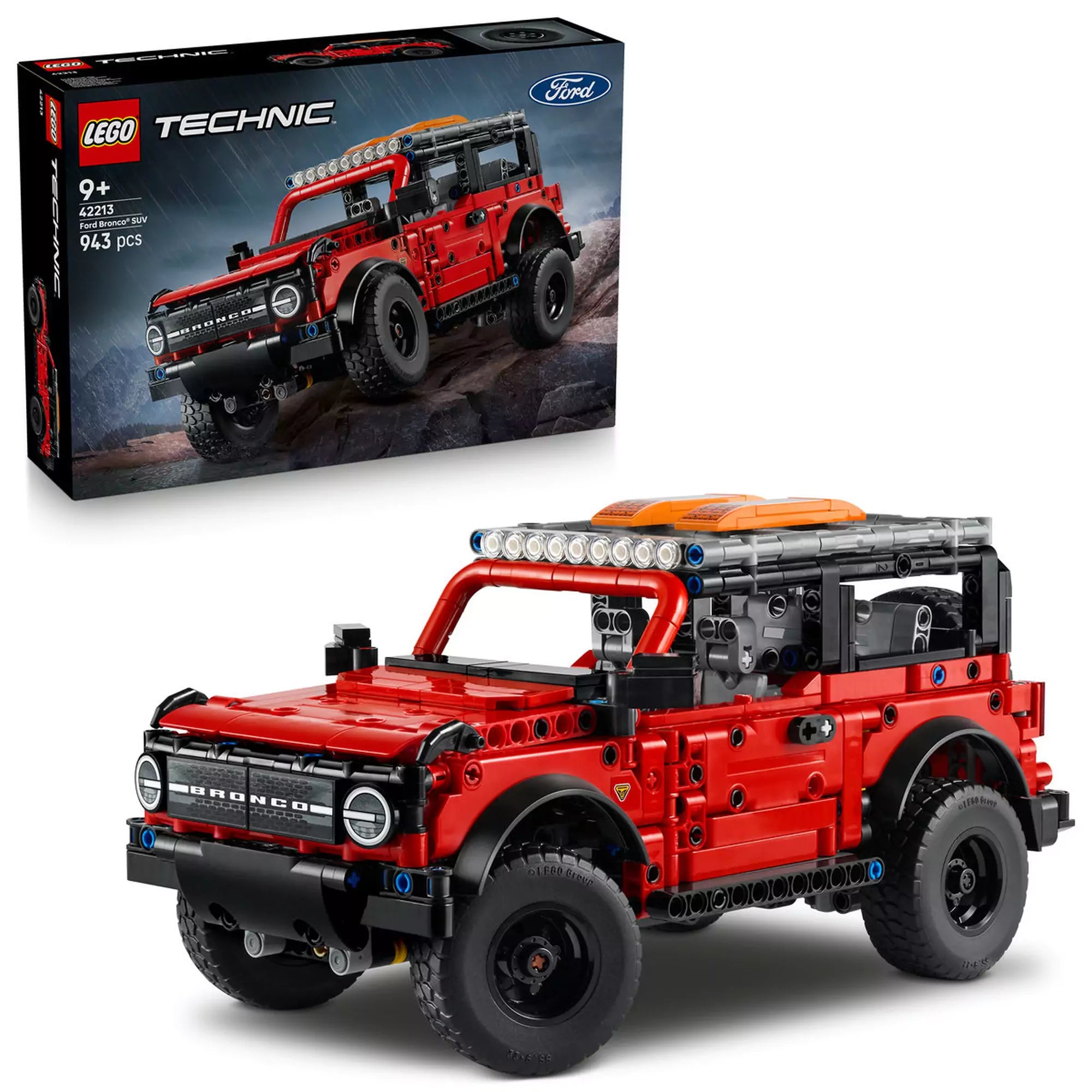 LEGO Technic Ford Bronco SUV (42213) modell és doboz együtt – A piros terepjáró LEGO modell és a készlet doboza kiállítva, gyűjtőknek is ideális.