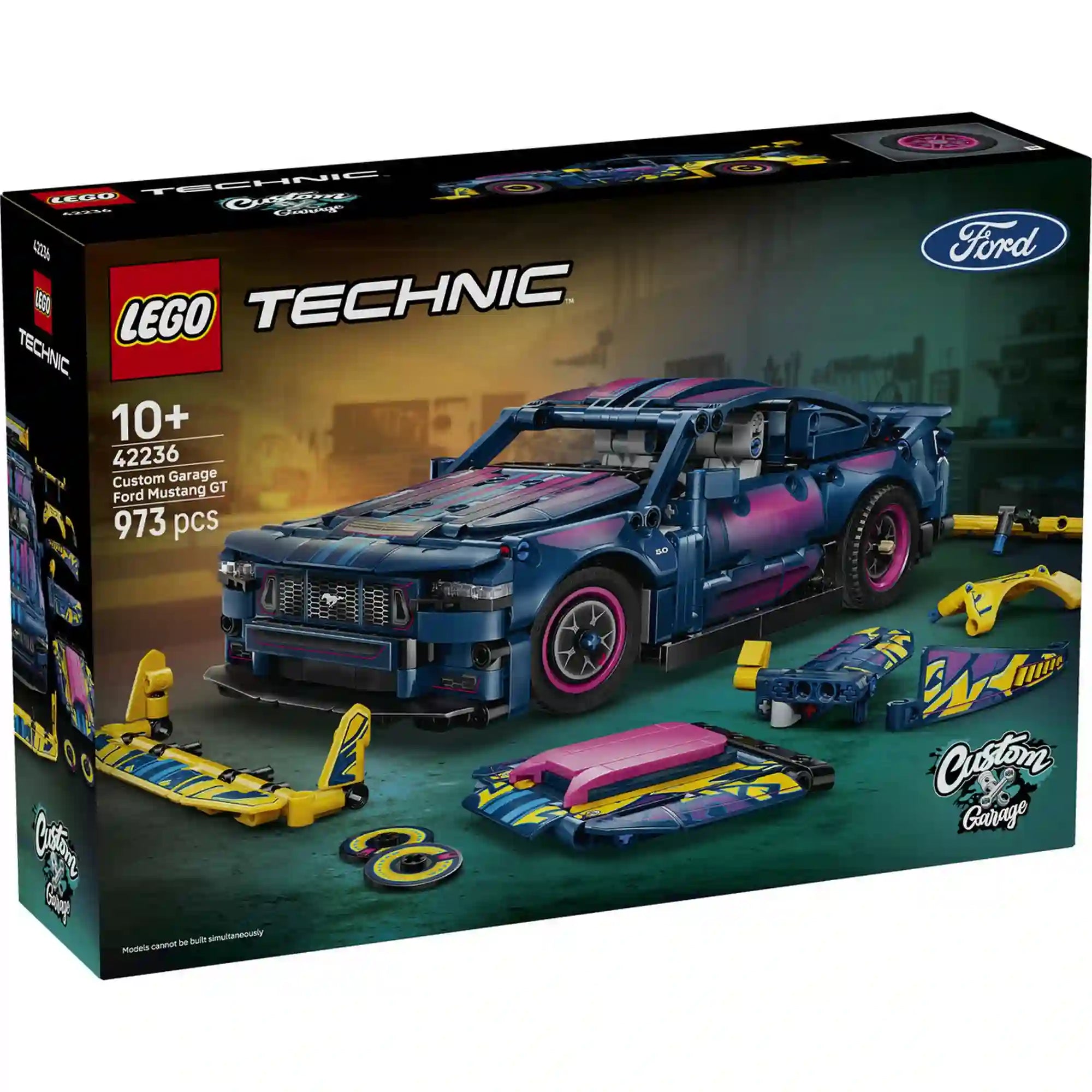 LEGO Technic Ford Mustang GT 42236 építőkészlet doboza a testreszabható sportautóval és cserélhető karosszériaelemekkel.