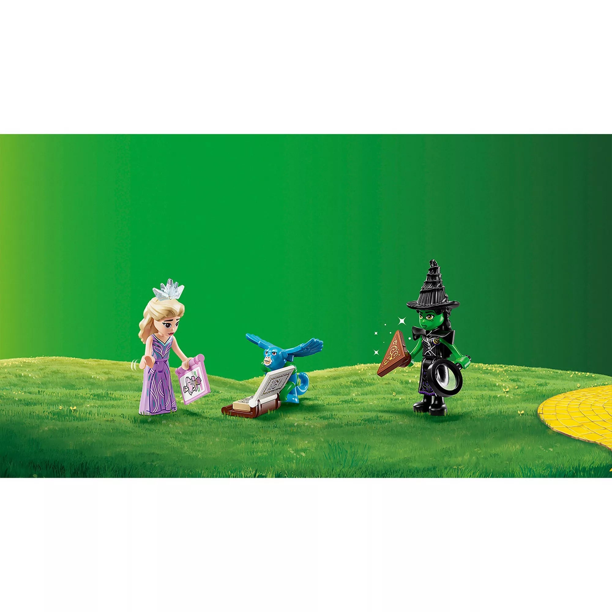 A LEGO Wicked – Emerald City & Kiamo Ko Castle (75689) figurái a füves tájon állva, kiegészítőkkel.