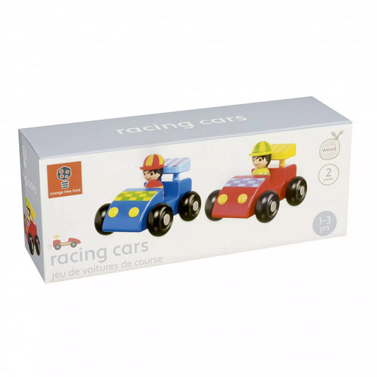 Az Orange Tree Toys „Versenyautó-szett” doboza, benne két színes fa versenyautóval – kék és piros autó kis sofőrfigurákkal, 1–3 éves gyermekeknek.