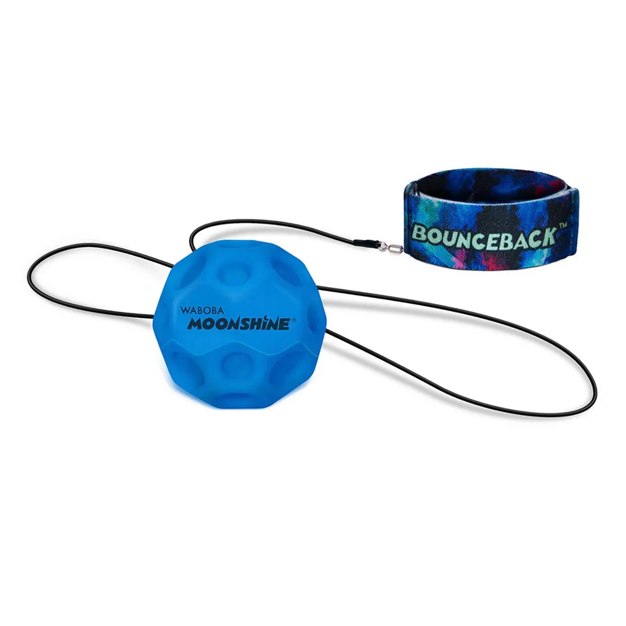 Waboba Moonshine LED Bounceback kék világító labda Bounceback csuklópánttal, fehér háttéren.