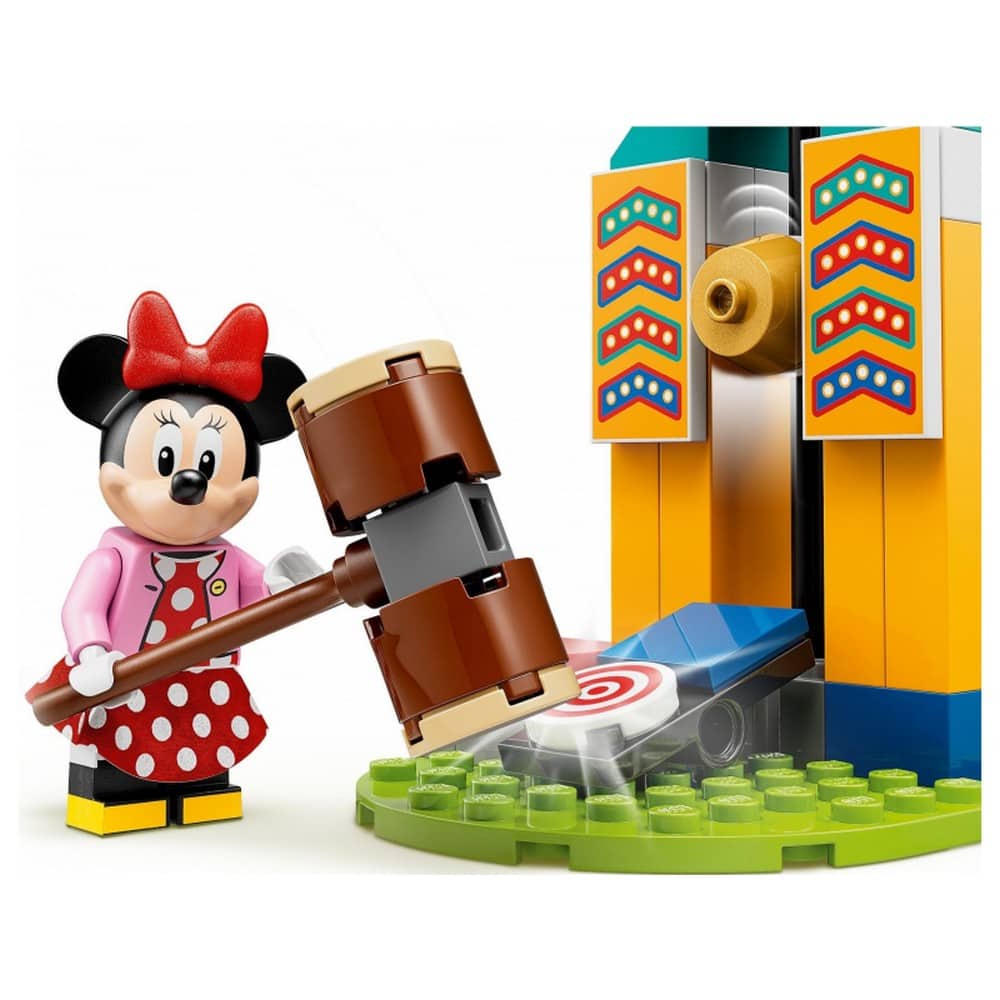 LEGO Disney Minnie és Goofy vidámparki szórakozása 10778 184 darabos