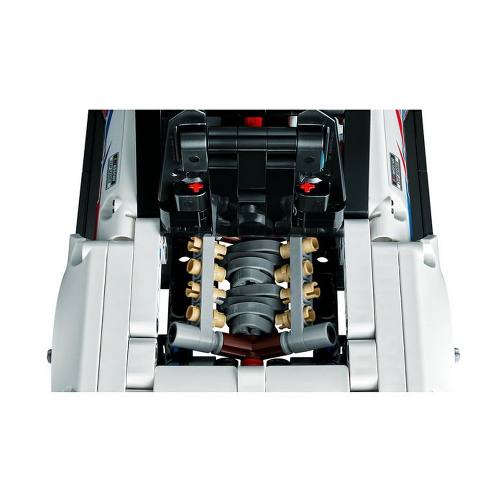 LEGO Technic NASCAR® Next Gen Chevrolet Camaro ZL1 42153 672 darabos