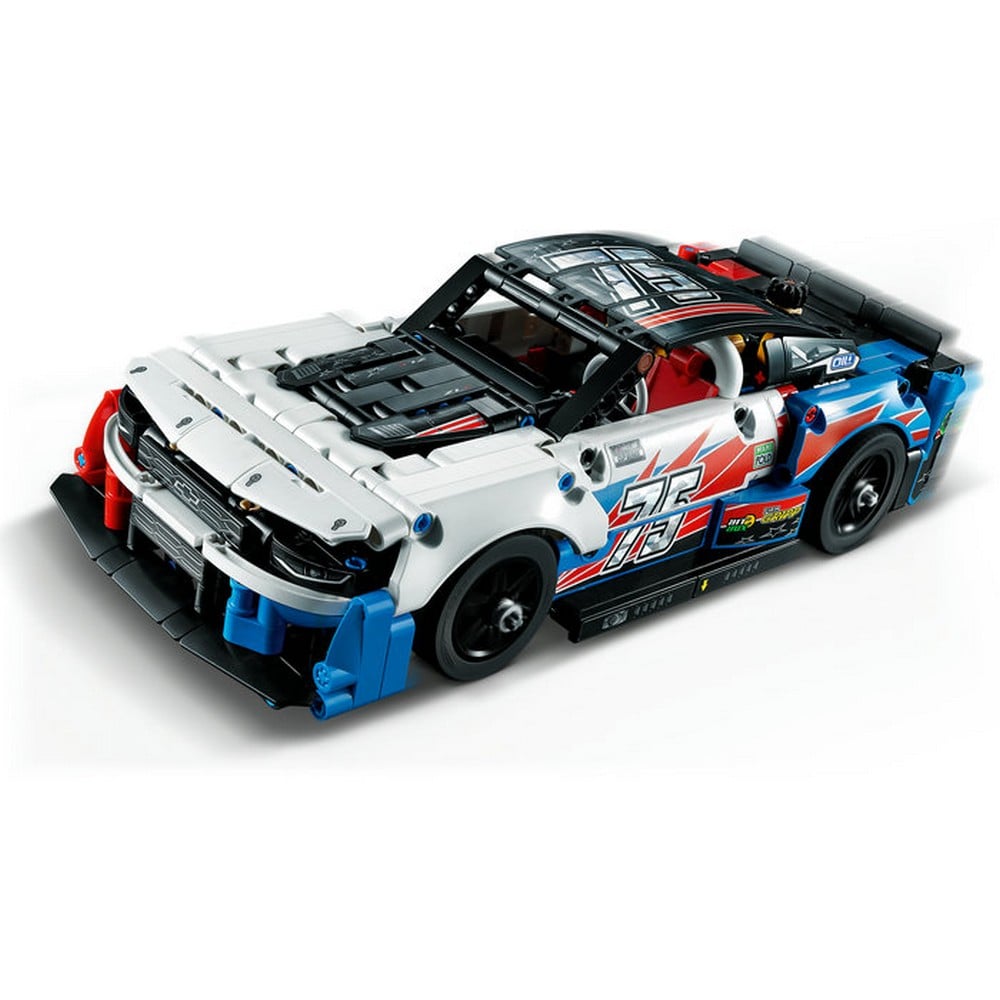 LEGO Technic NASCAR® Next Gen Chevrolet Camaro ZL1 42153 672 darabos