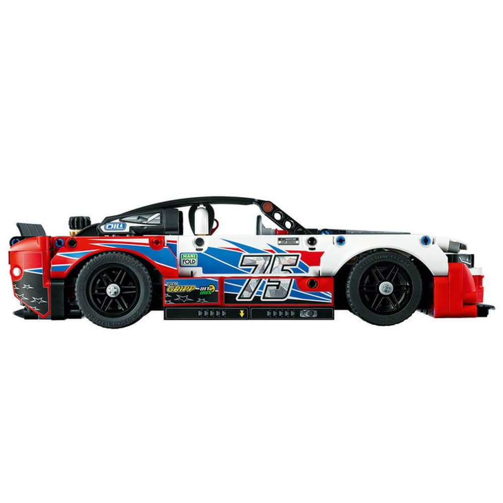 LEGO Technic NASCAR® Next Gen Chevrolet Camaro ZL1 42153 672 darabos