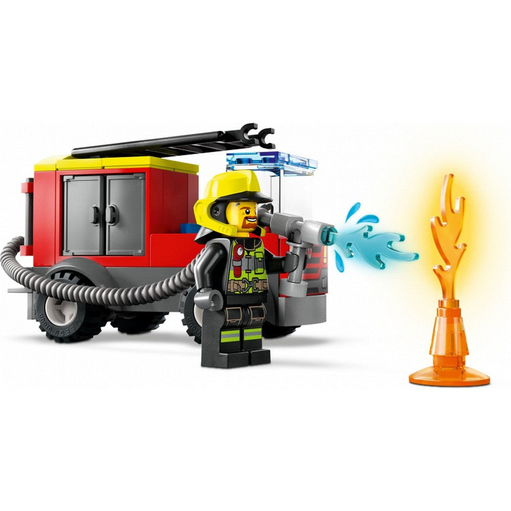 LEGO City Tűzoltóállomás és tűzoltóautó 60375 153 darabos