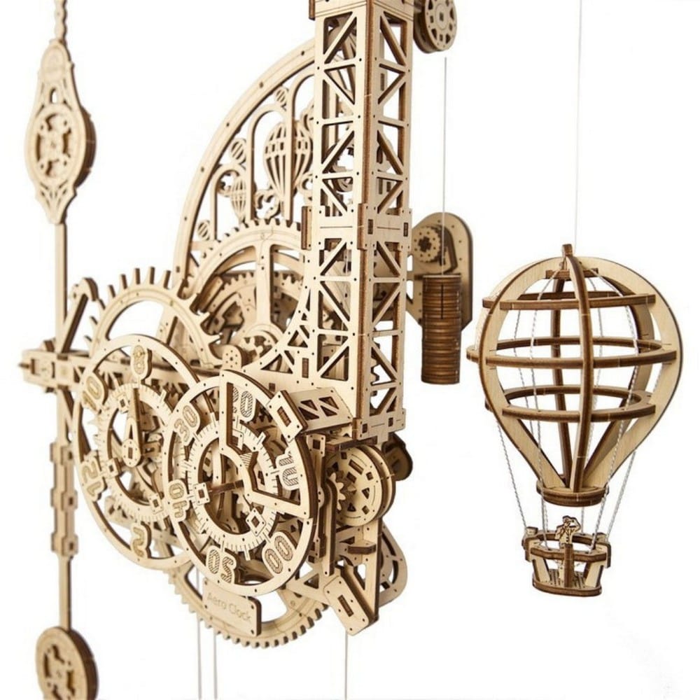 Ugears Aero Clock modell
