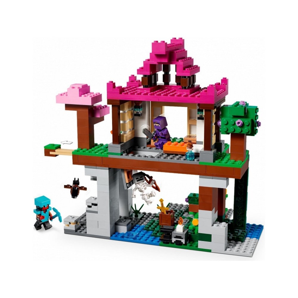 LEGO Minecraft A gyakorlótér 21183 534 darabos